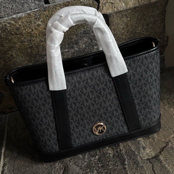 NWT Michael Kors Luisa Small Satchel - Picture 14 of 14